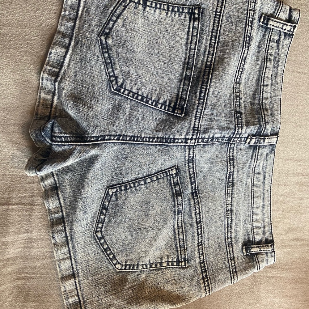 Delias Jean shorts